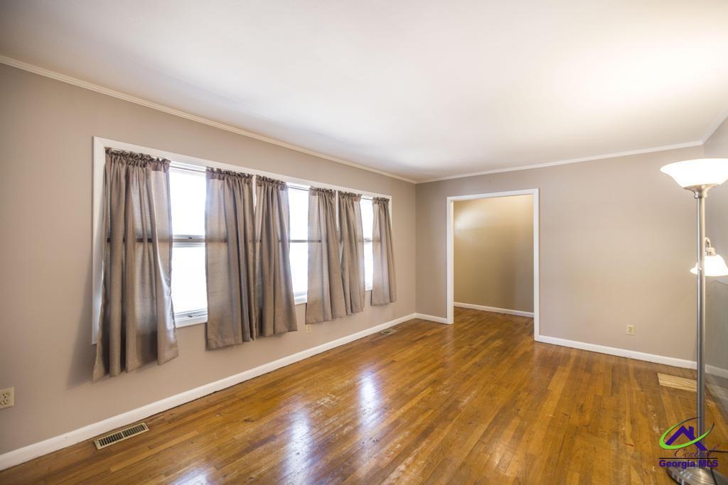 105 Briardale Avenue