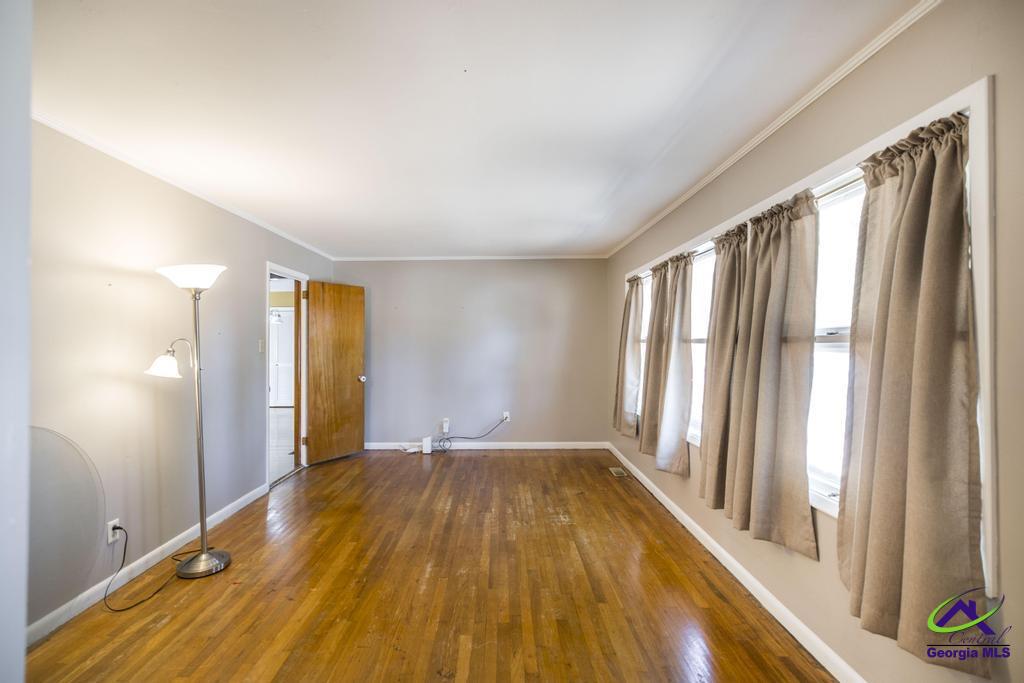 105 Briardale Avenue