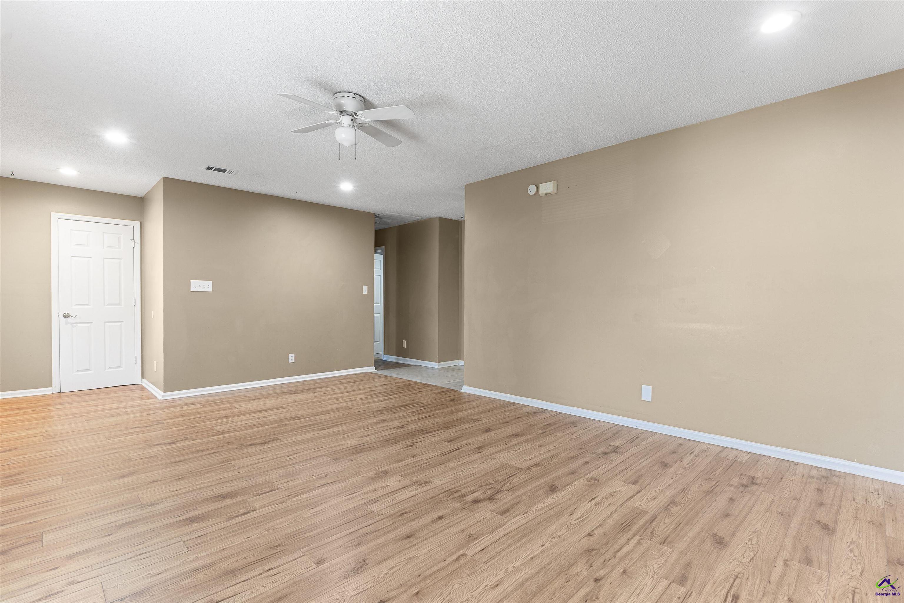 2105 Mutual Avenue
