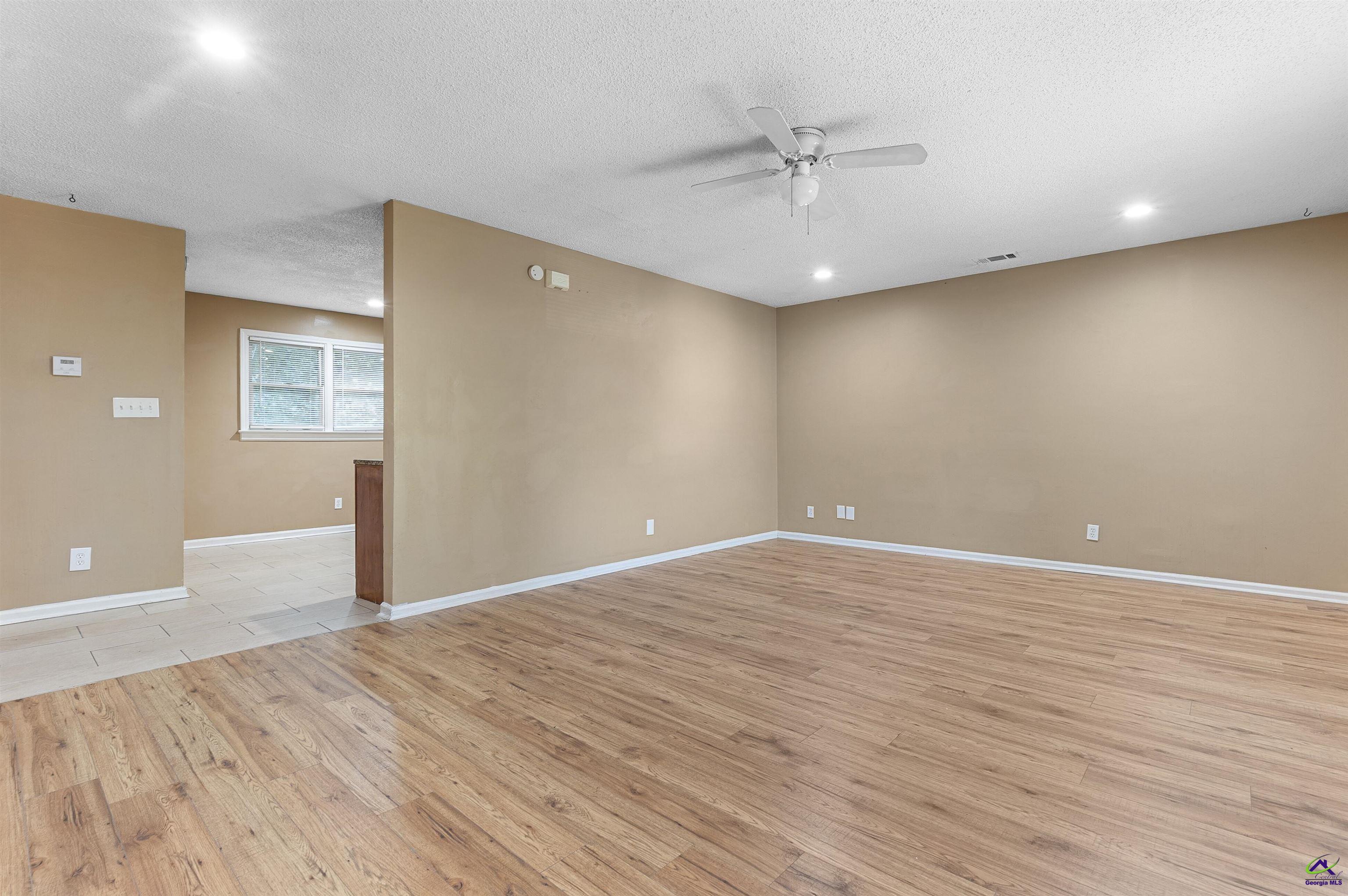 2105 Mutual Avenue