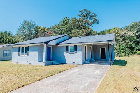 200 Lavender Street Fort Valley GA 31030