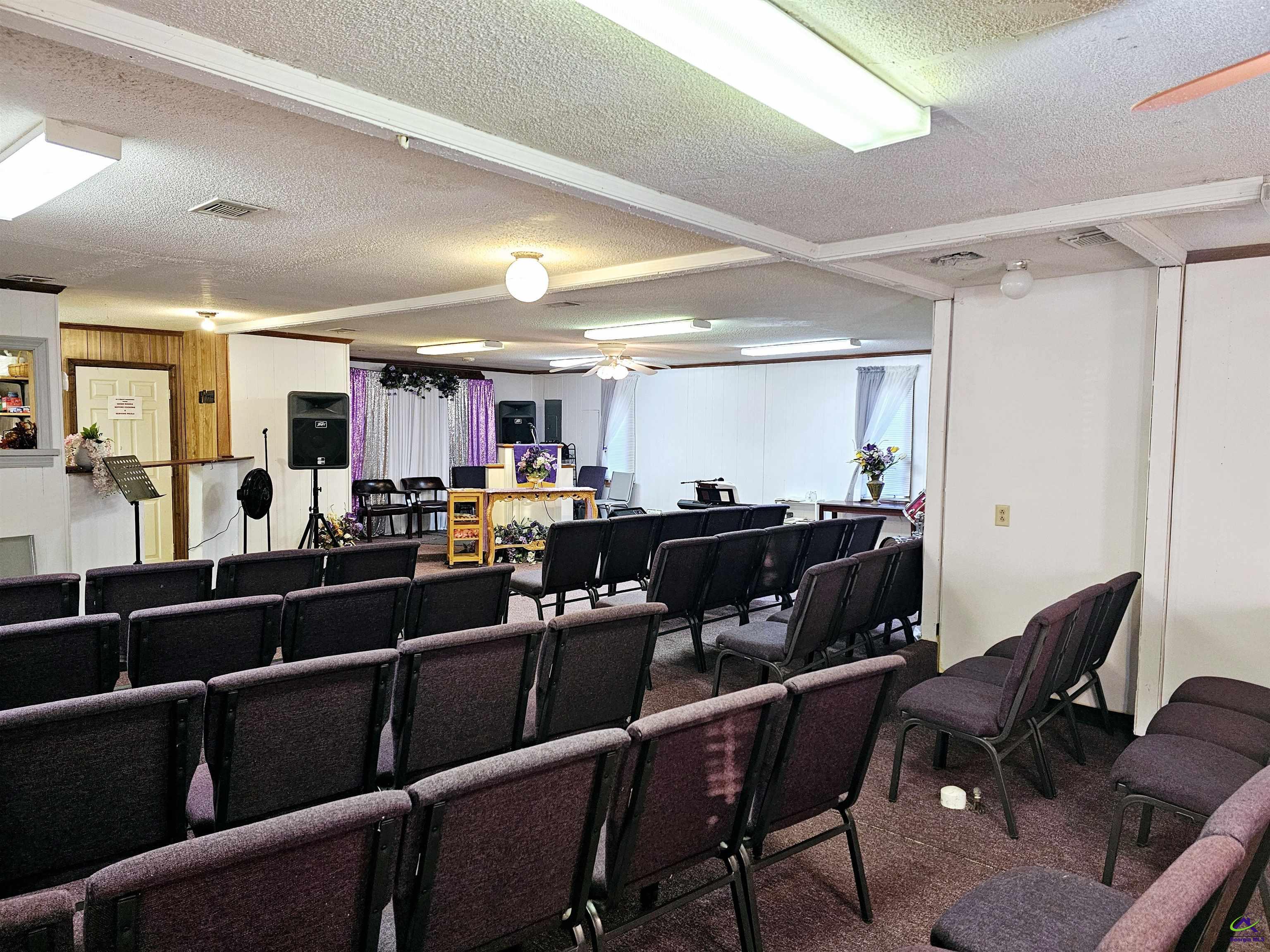 3272 Jeffersonville Road