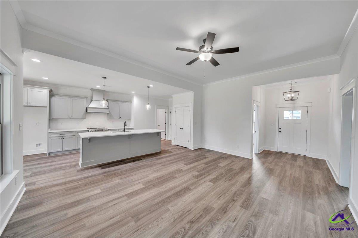 203 Willowbrook Lane