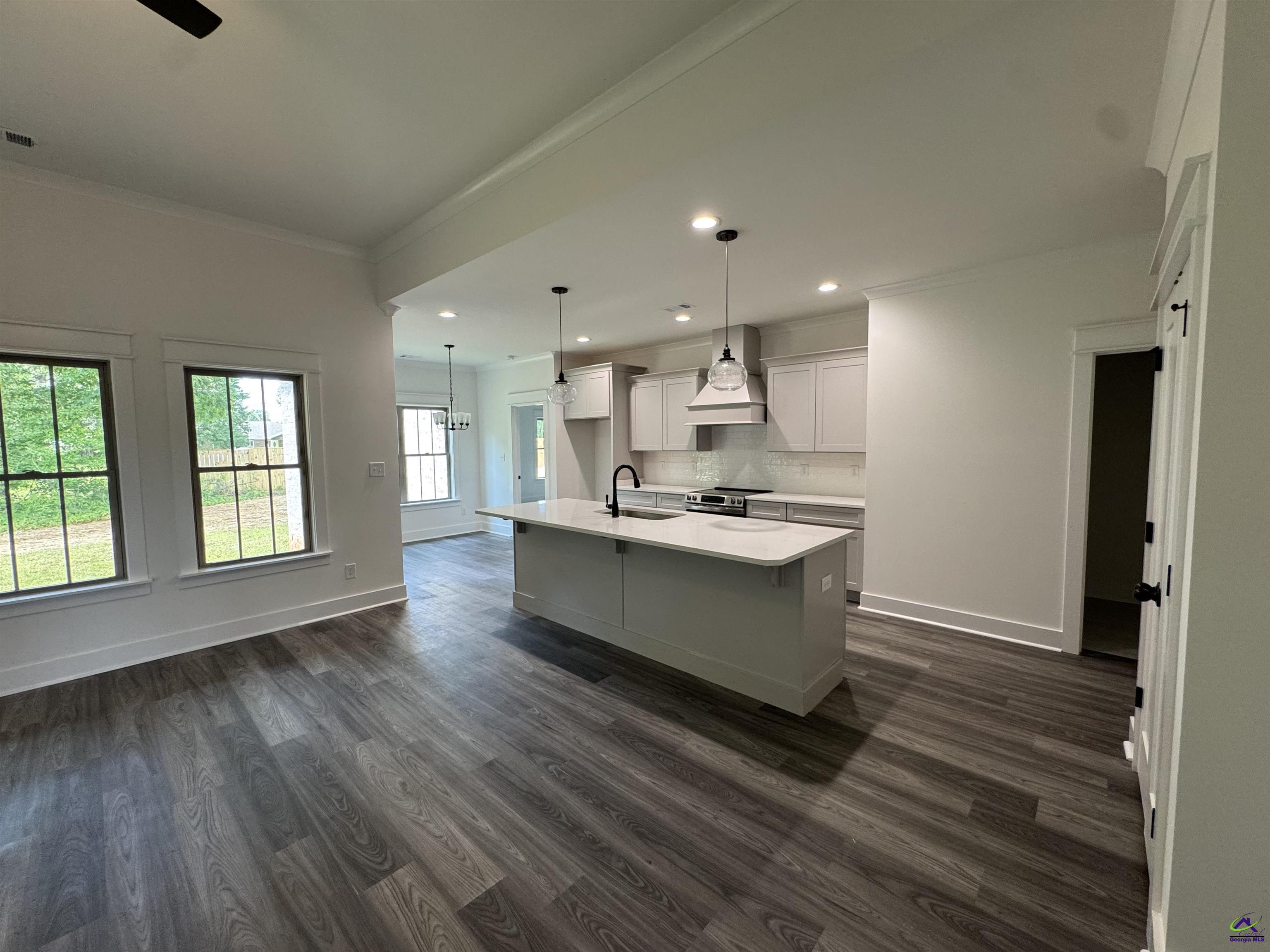 203 Willowbrook Lane
