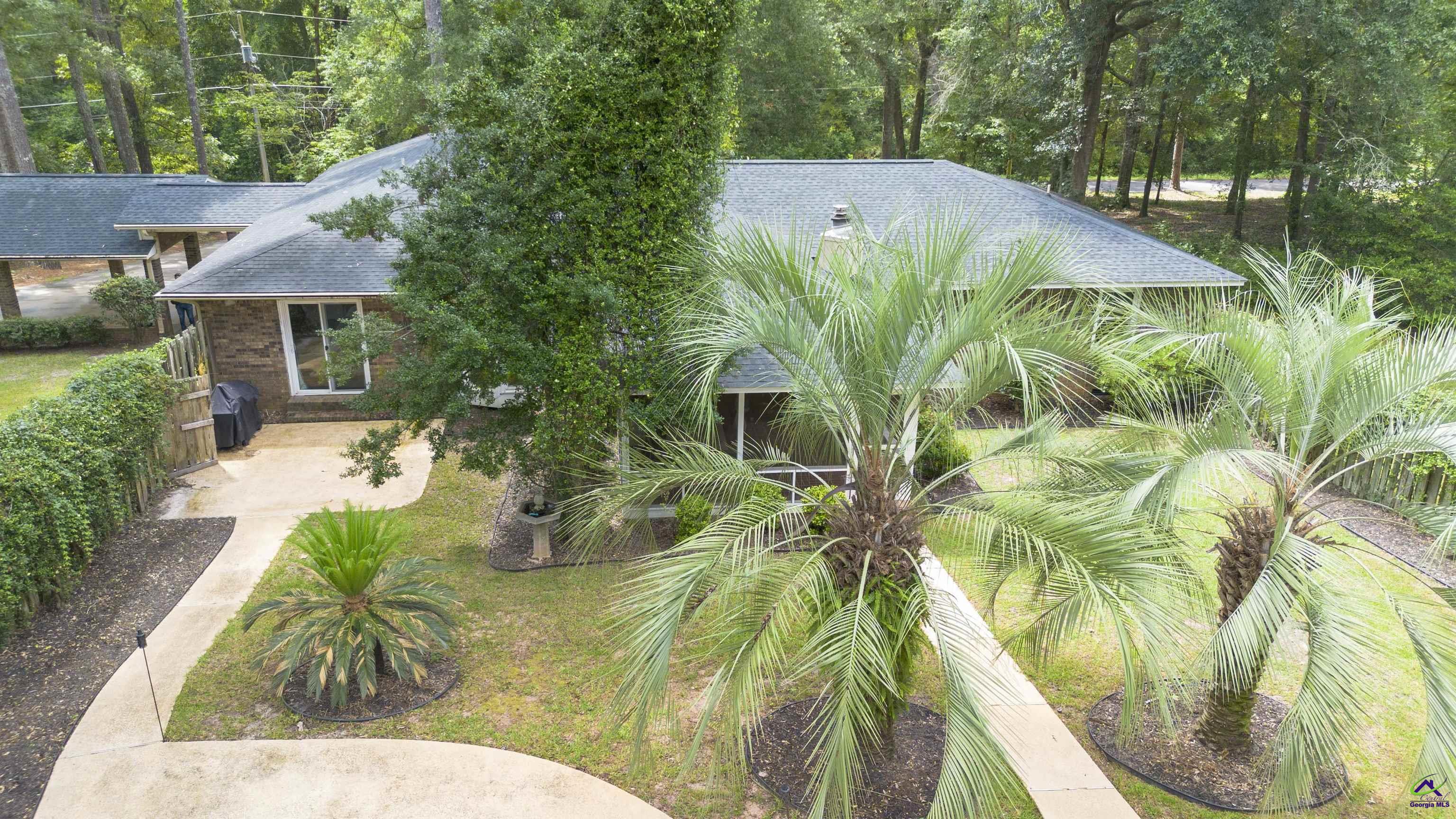 812 Woodland Dr