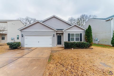 208 Flowing Meadows Drive Kathleen GA 31047
