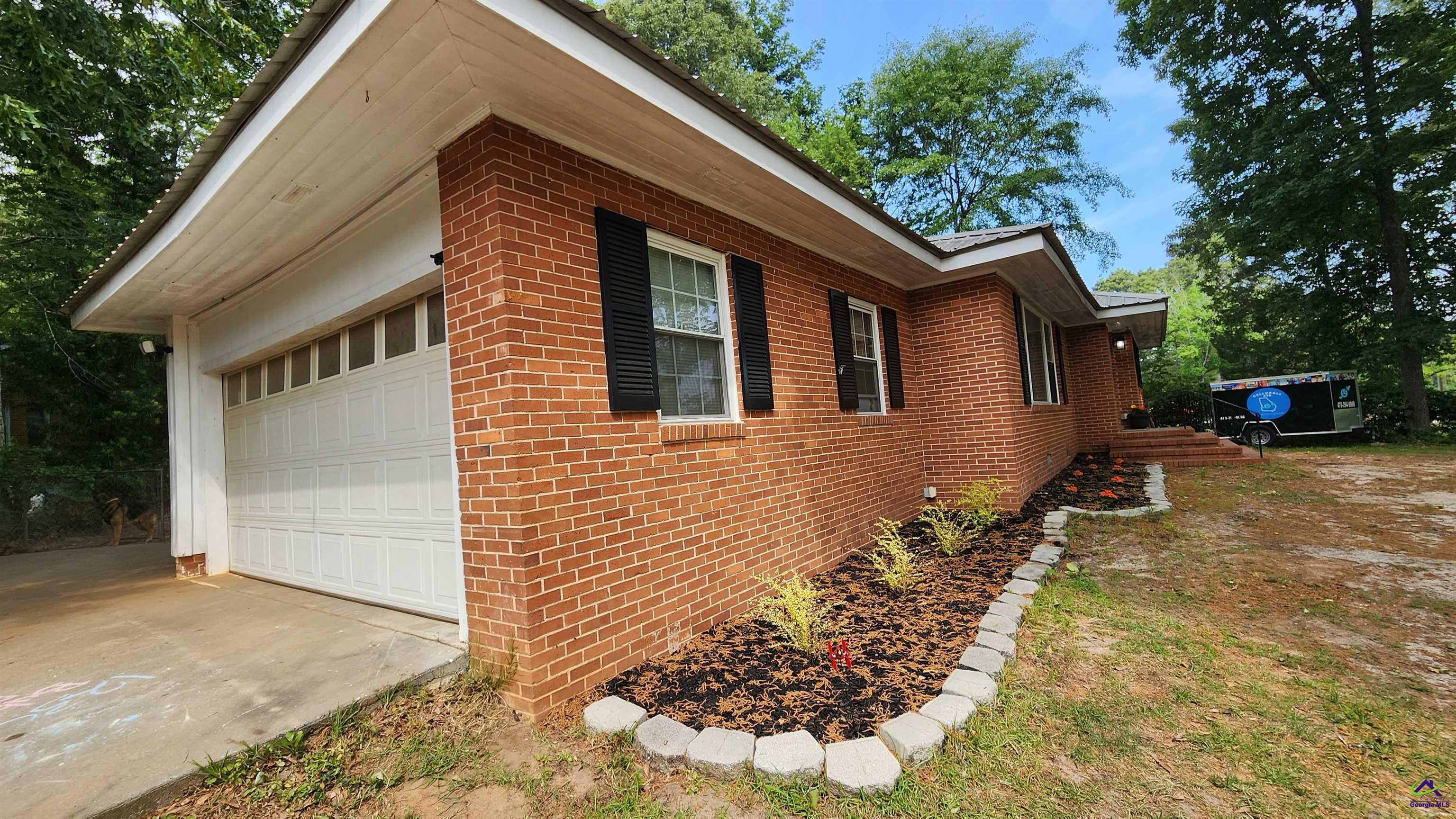 101 Robin Hood Drive