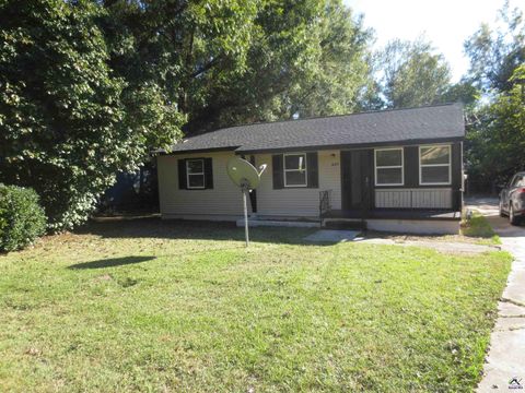 607 Courtland Avenue Fort Valley GA 31030