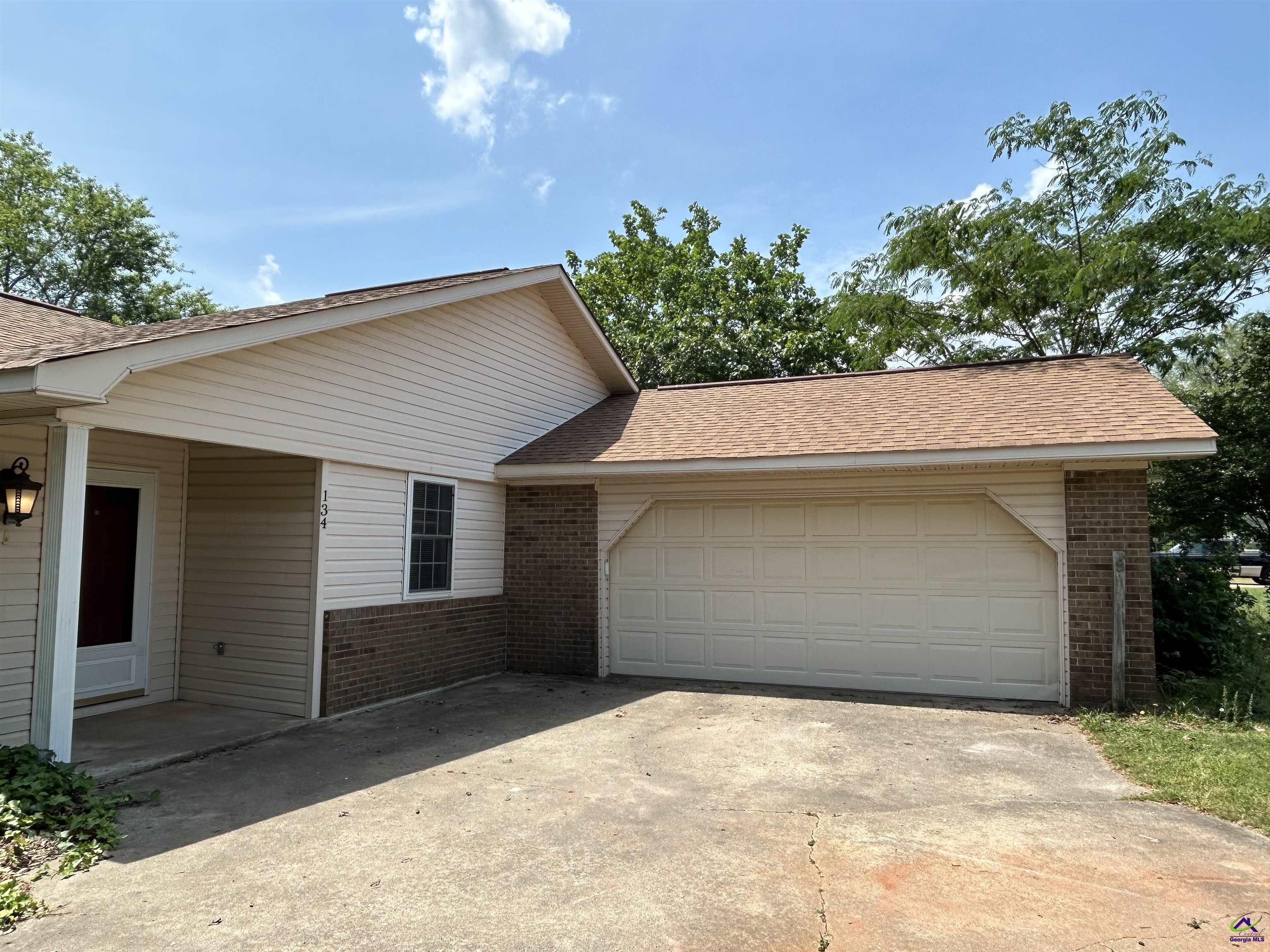 134 Foxwood Circle