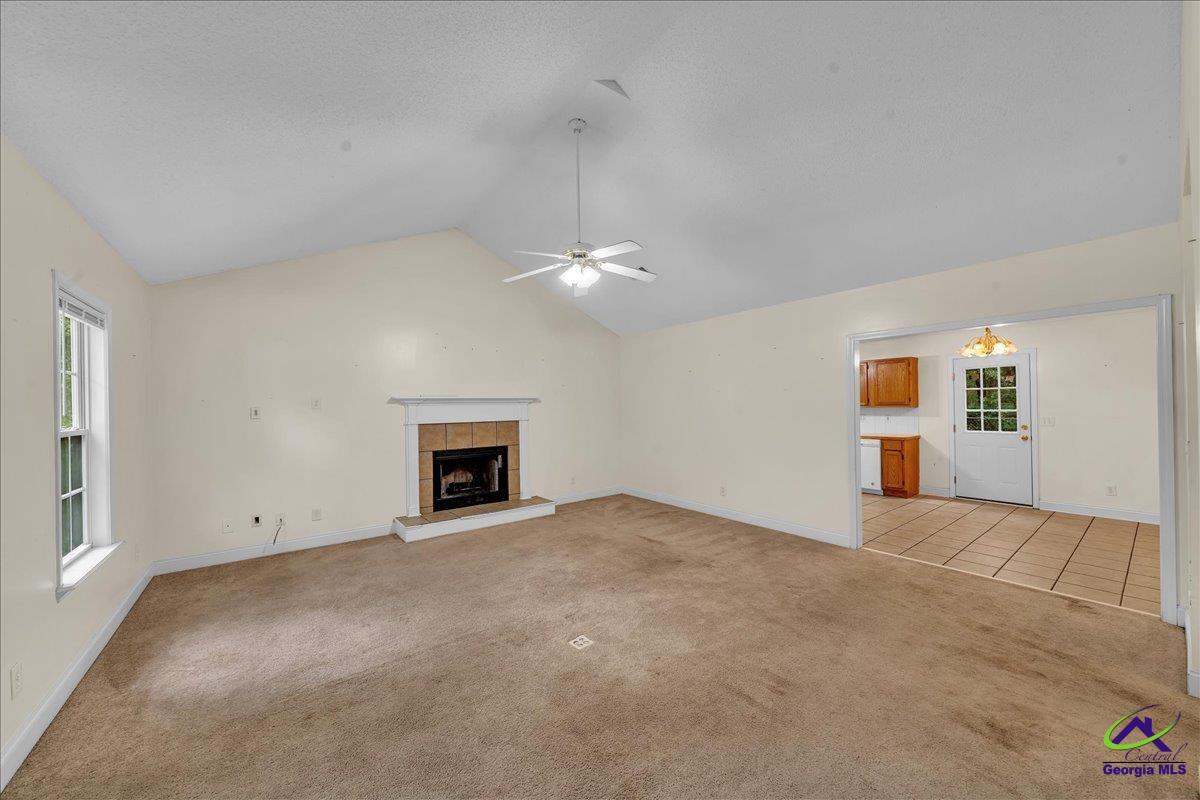 1276 Greentree Parkway