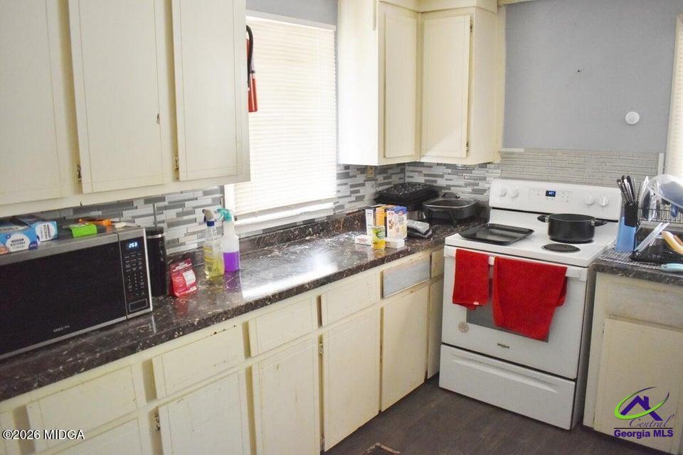 575 Cleveland Street