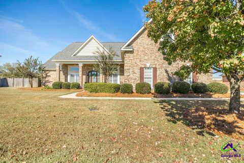 115 Flora Circle Warner Robins GA 31088