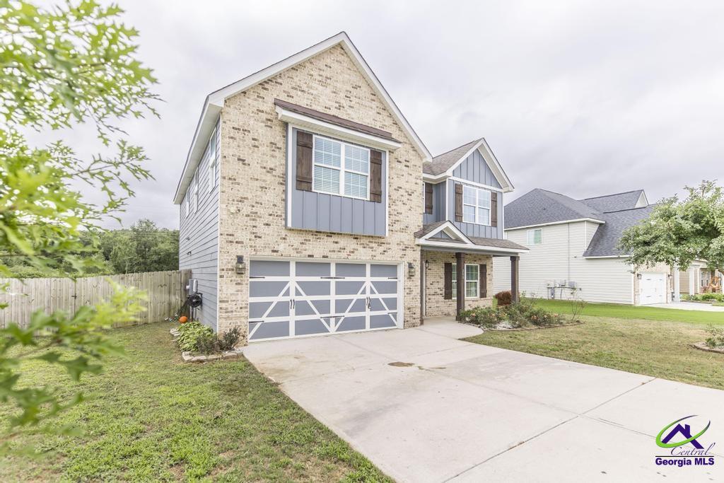 203 Amberley Court