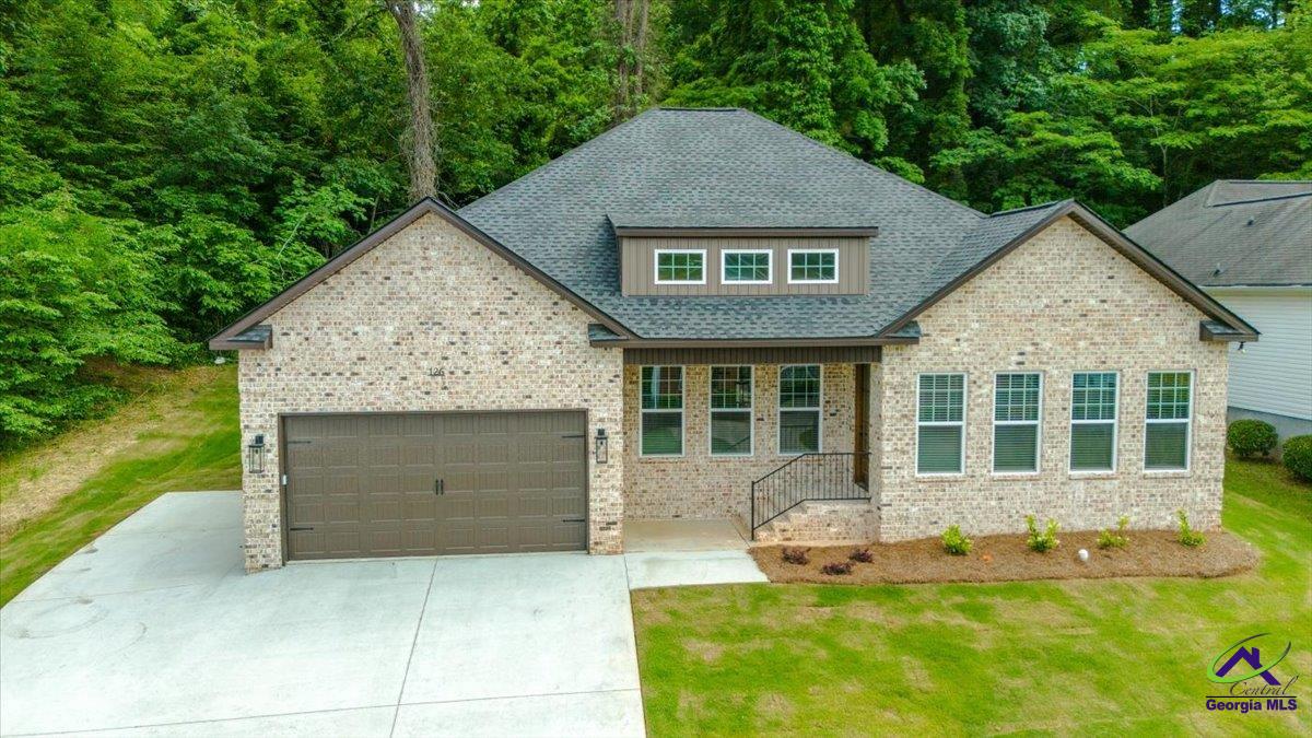 126 Sugarloaf Circle