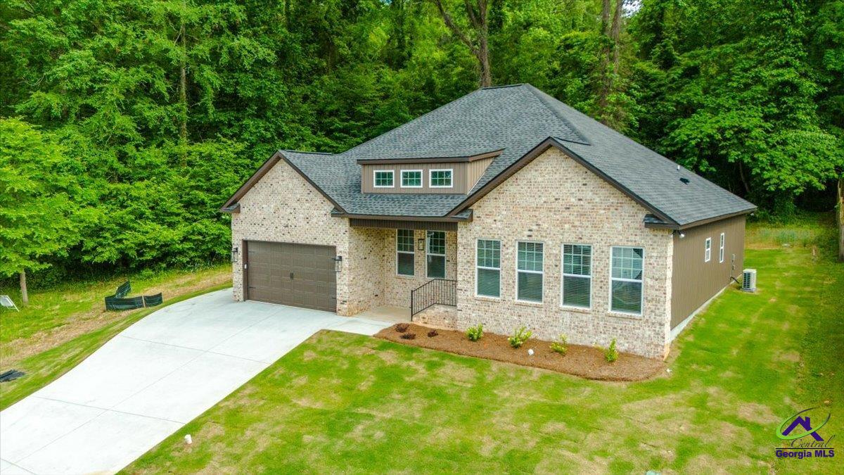 126 Sugarloaf Circle