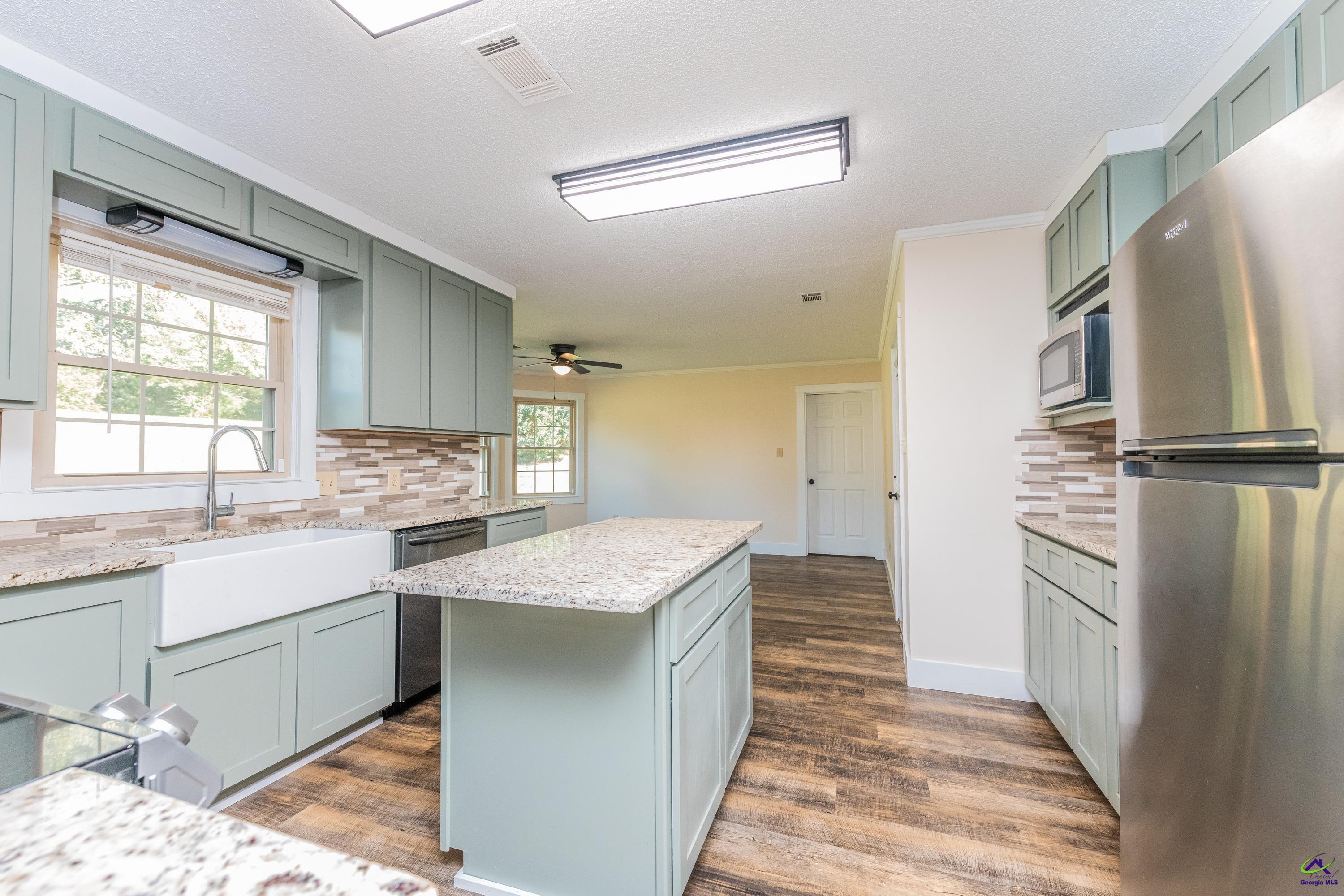 111 Glacier Trail