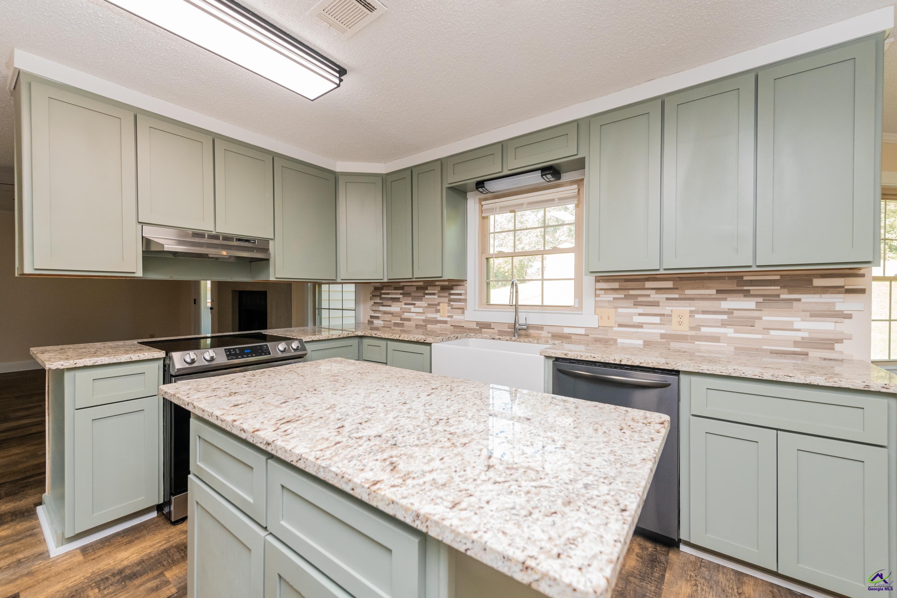 111 Glacier Trail