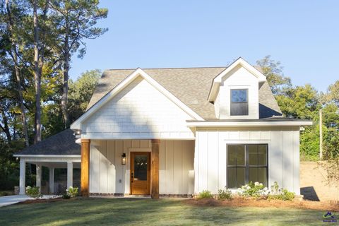 903 Massee Lane Perry GA 31069