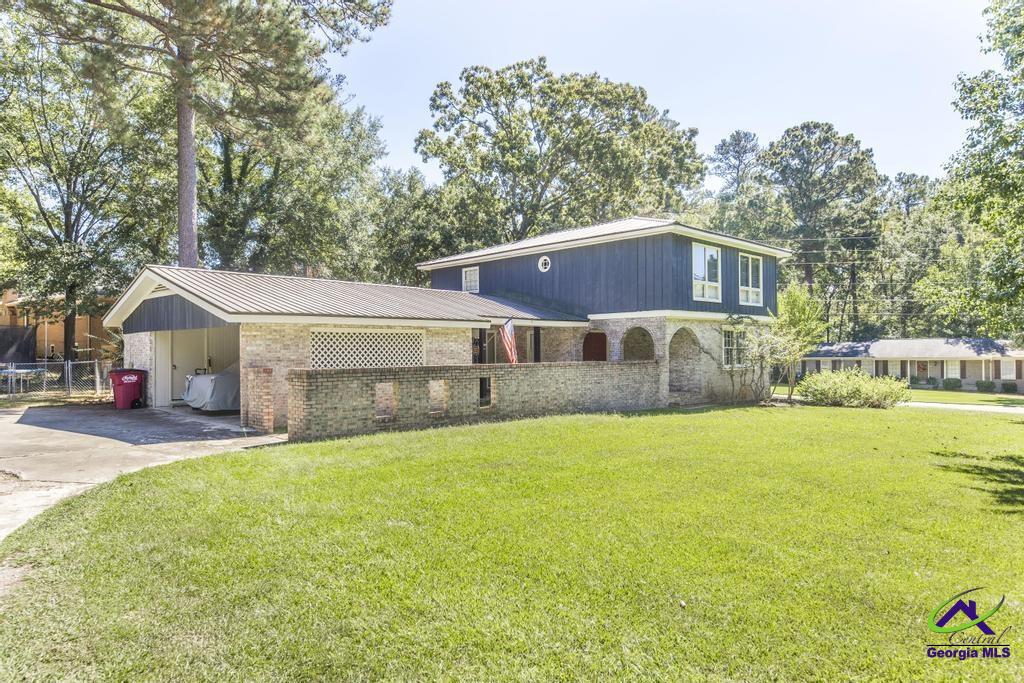 1475 Maplewood Drive