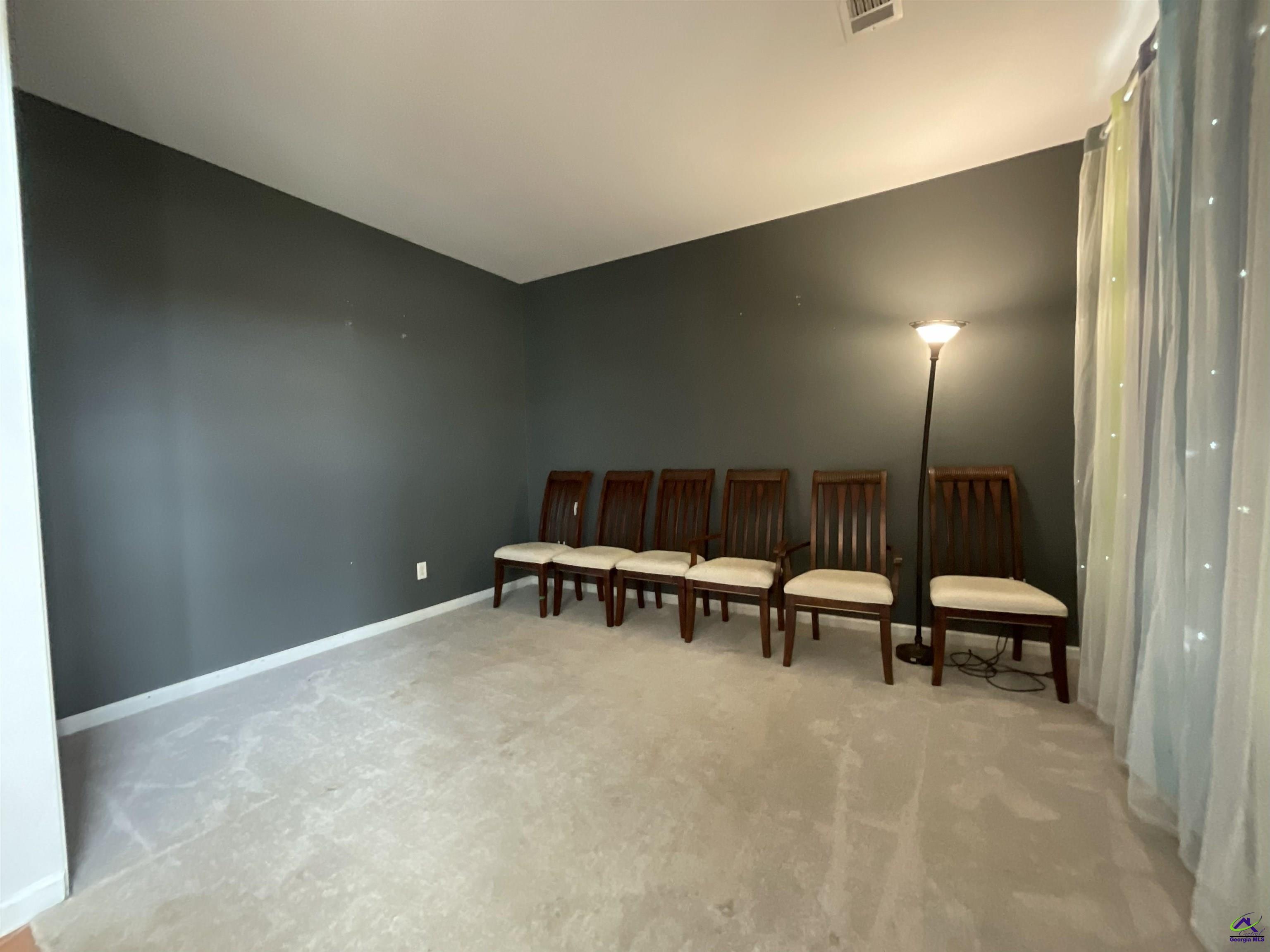 302 Brampton Way