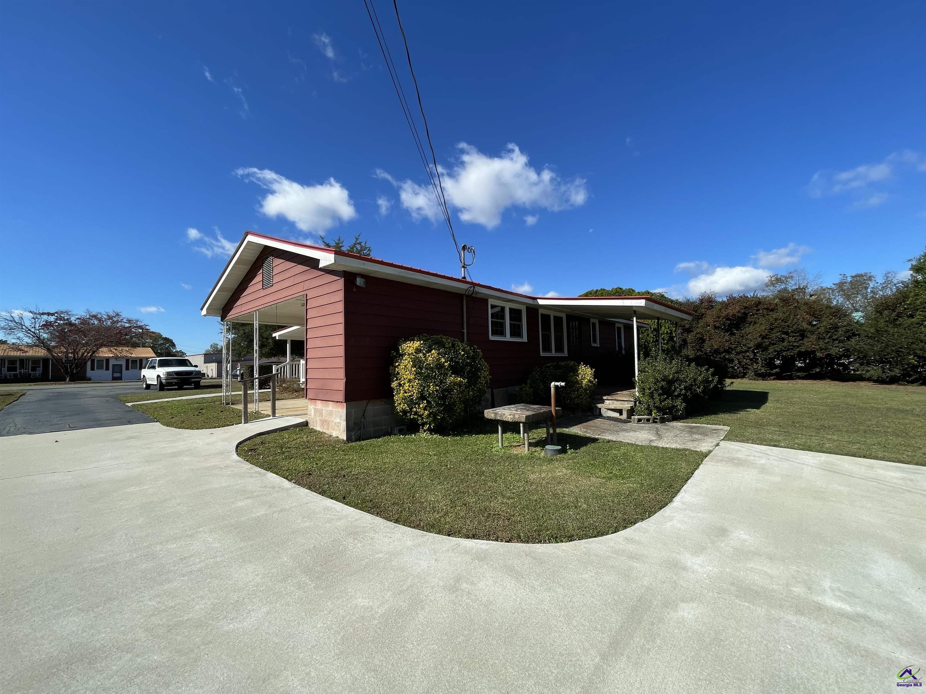 123 Bowman Drive Road