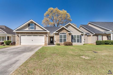 602 Wooden Eagle Trail Kathleen GA 31047