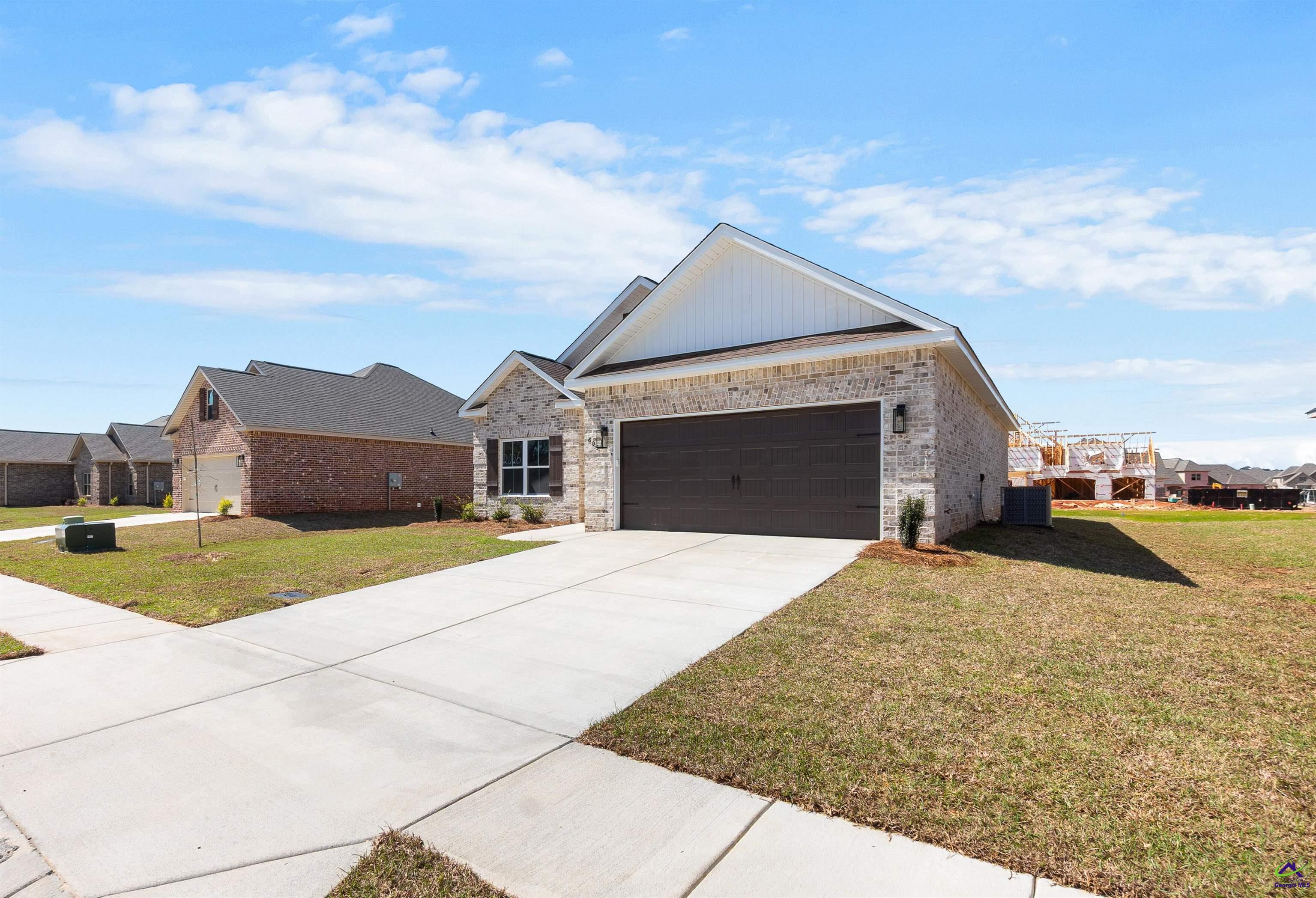 605 Bristleleaf Path