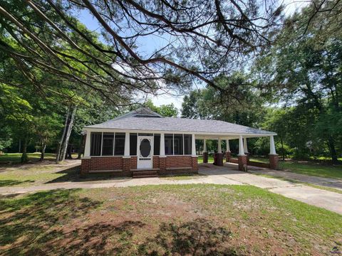 191 Commerce Street Hawkinsville GA 31036