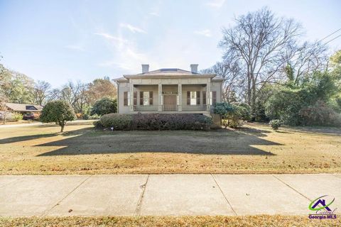 1212 Swift St. Perry GA 31069