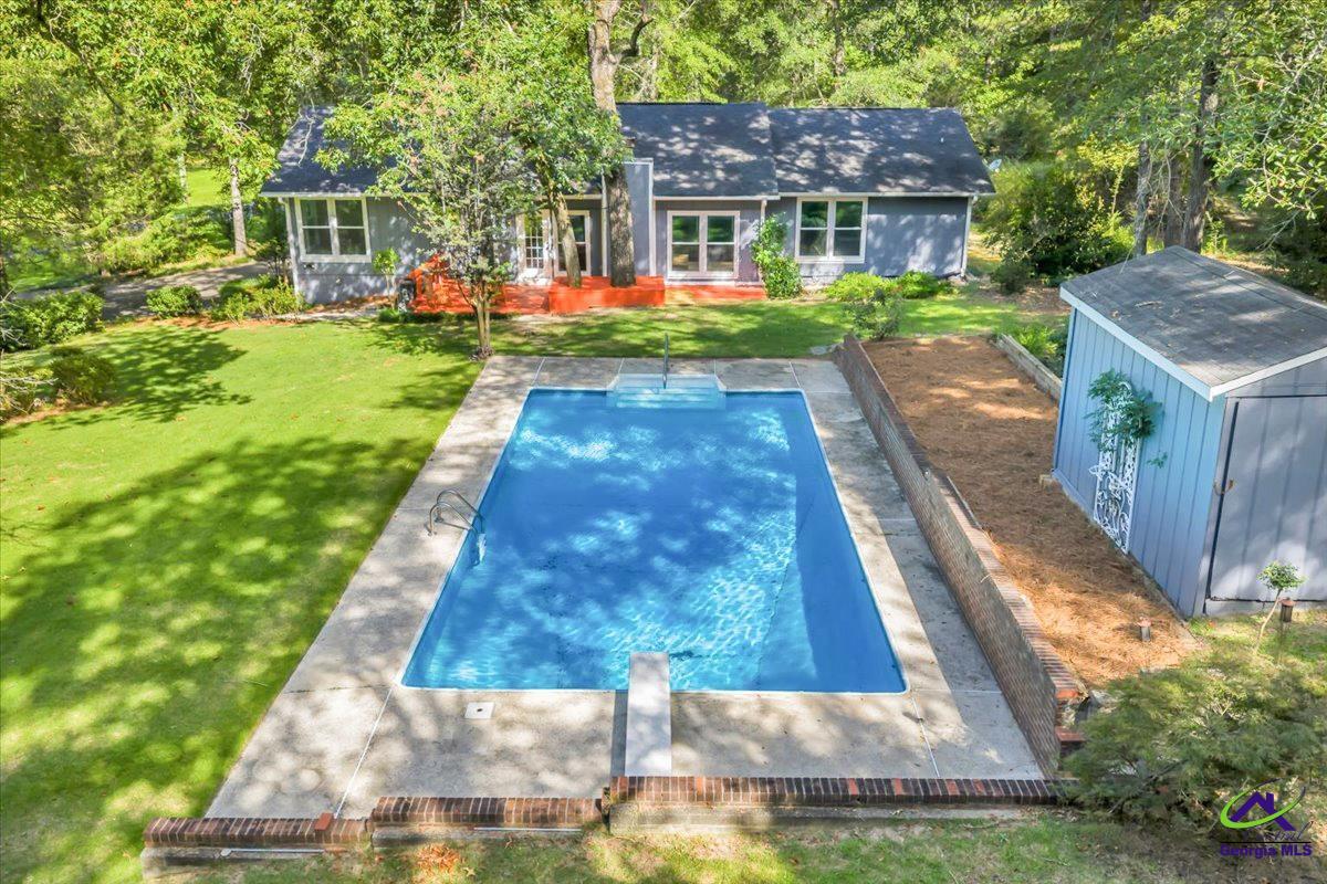 909 Cochran Dr