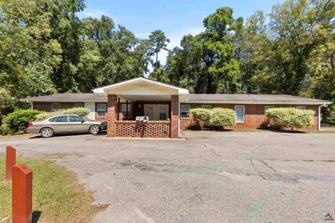 1840 Artic Place Macon GA 31217