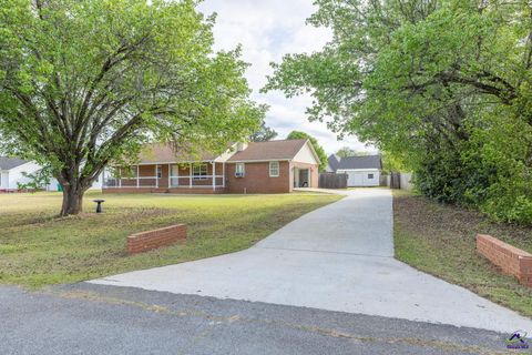 113 Lake Lillian Drive Perry GA 31069