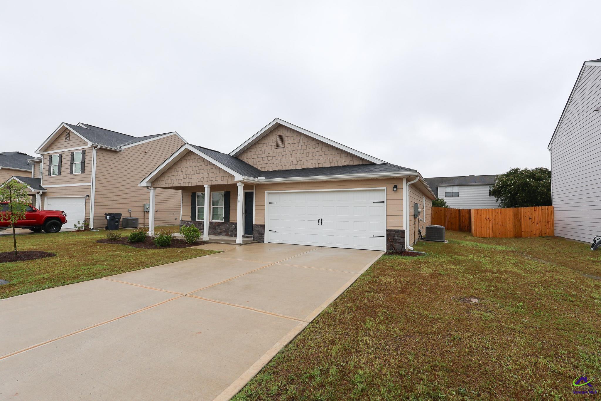 310 London Court