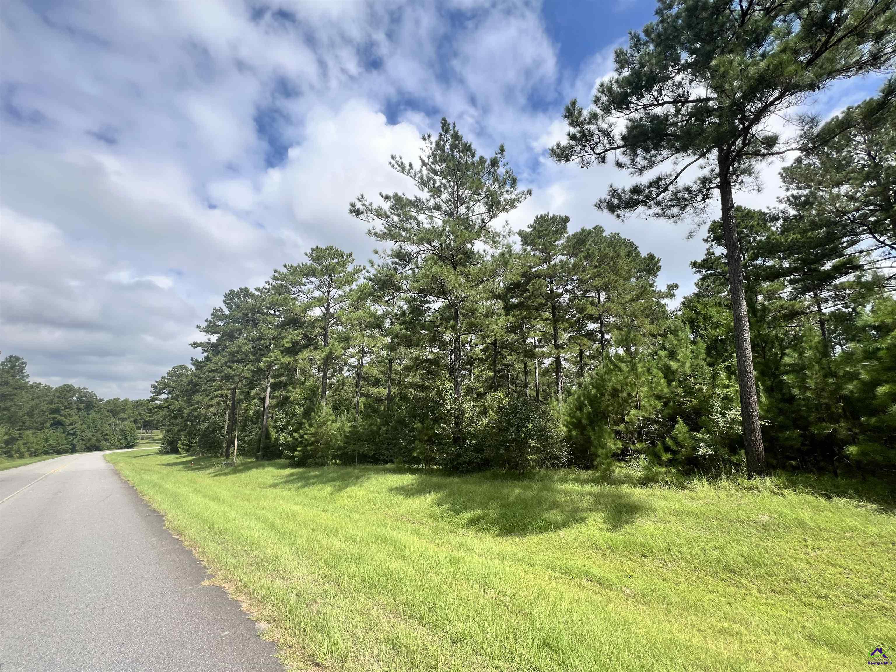 (5.41 acres) Redridge Lane