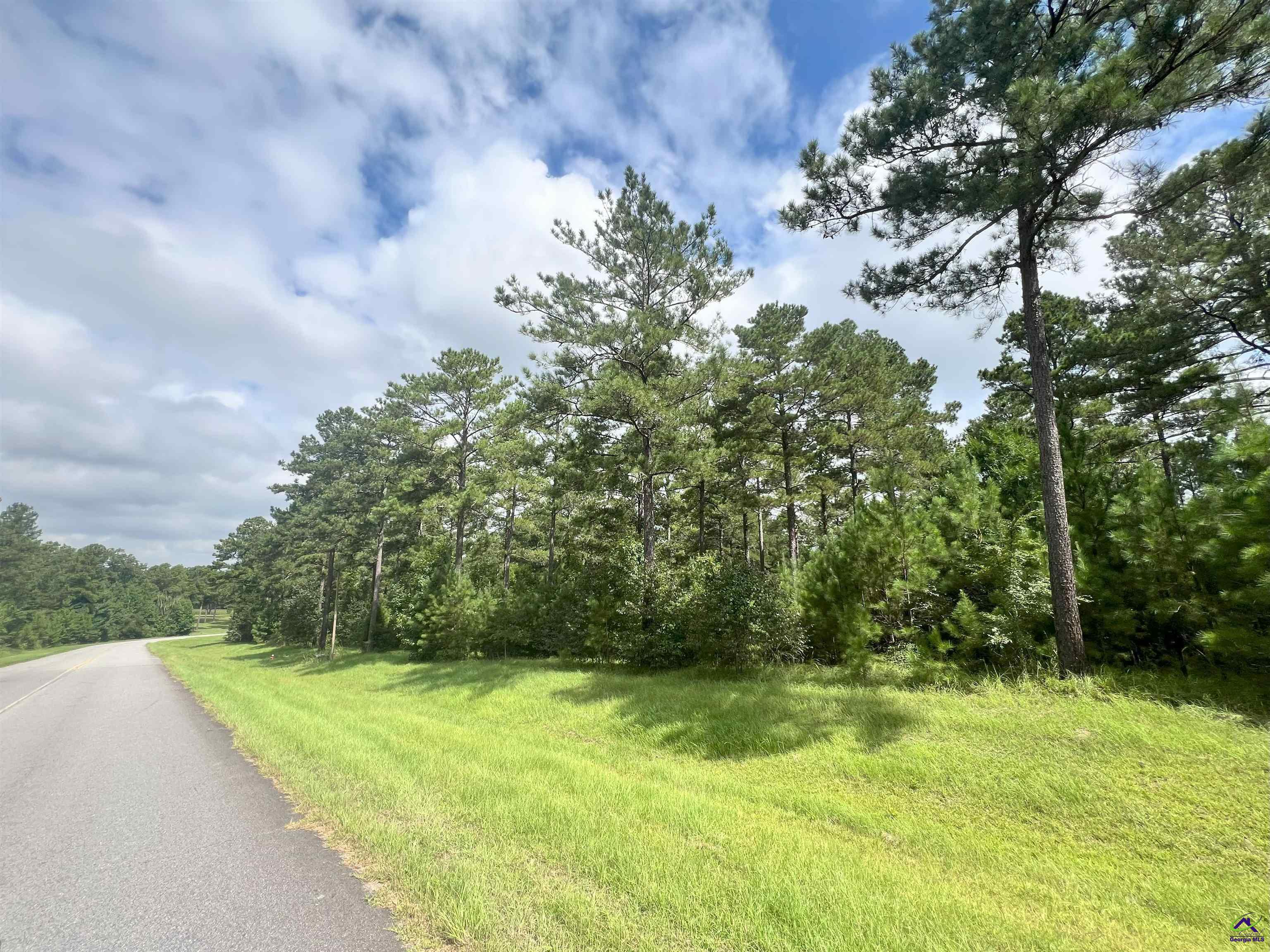 (5.41 acres) Redridge Lane