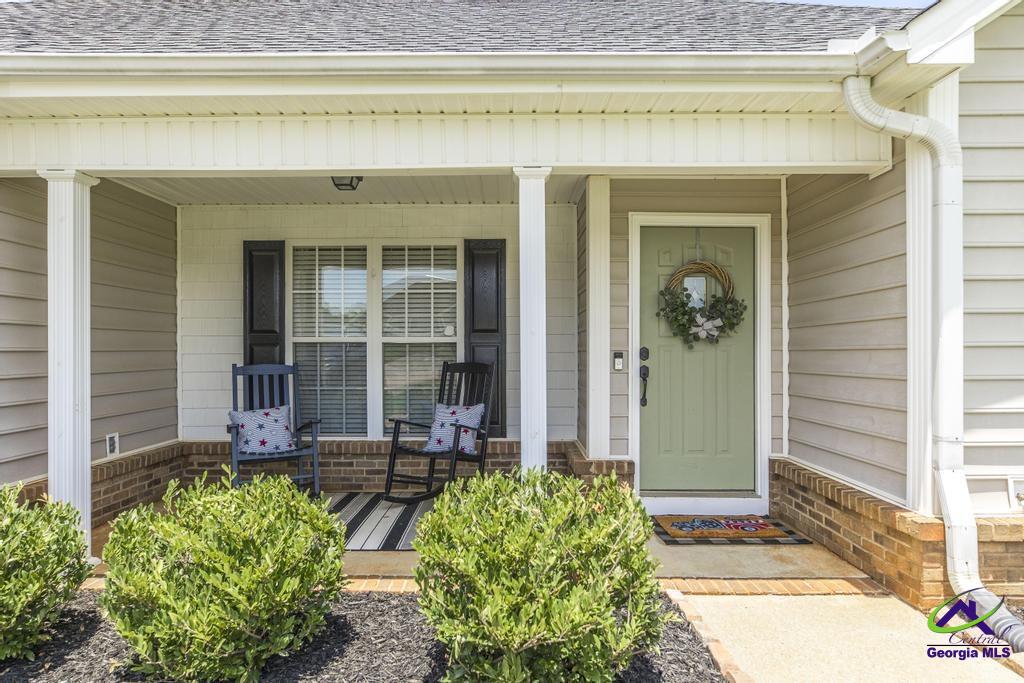 109 N Charity Lane