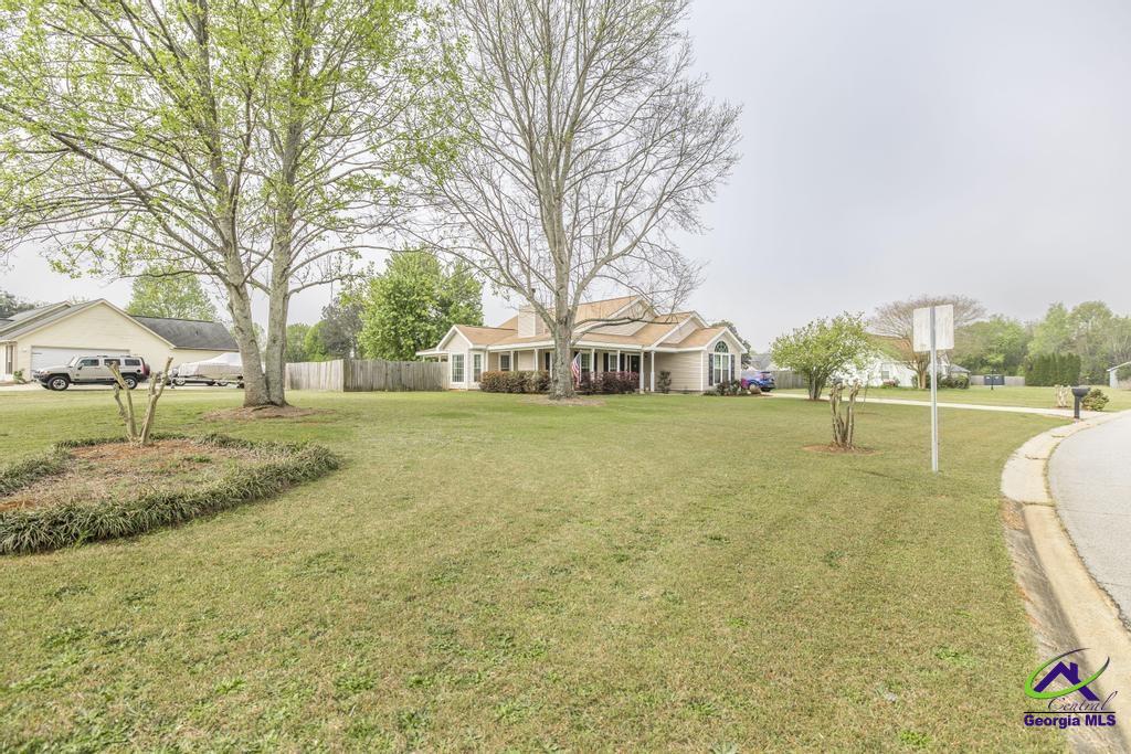 98 Gleneagle Dr