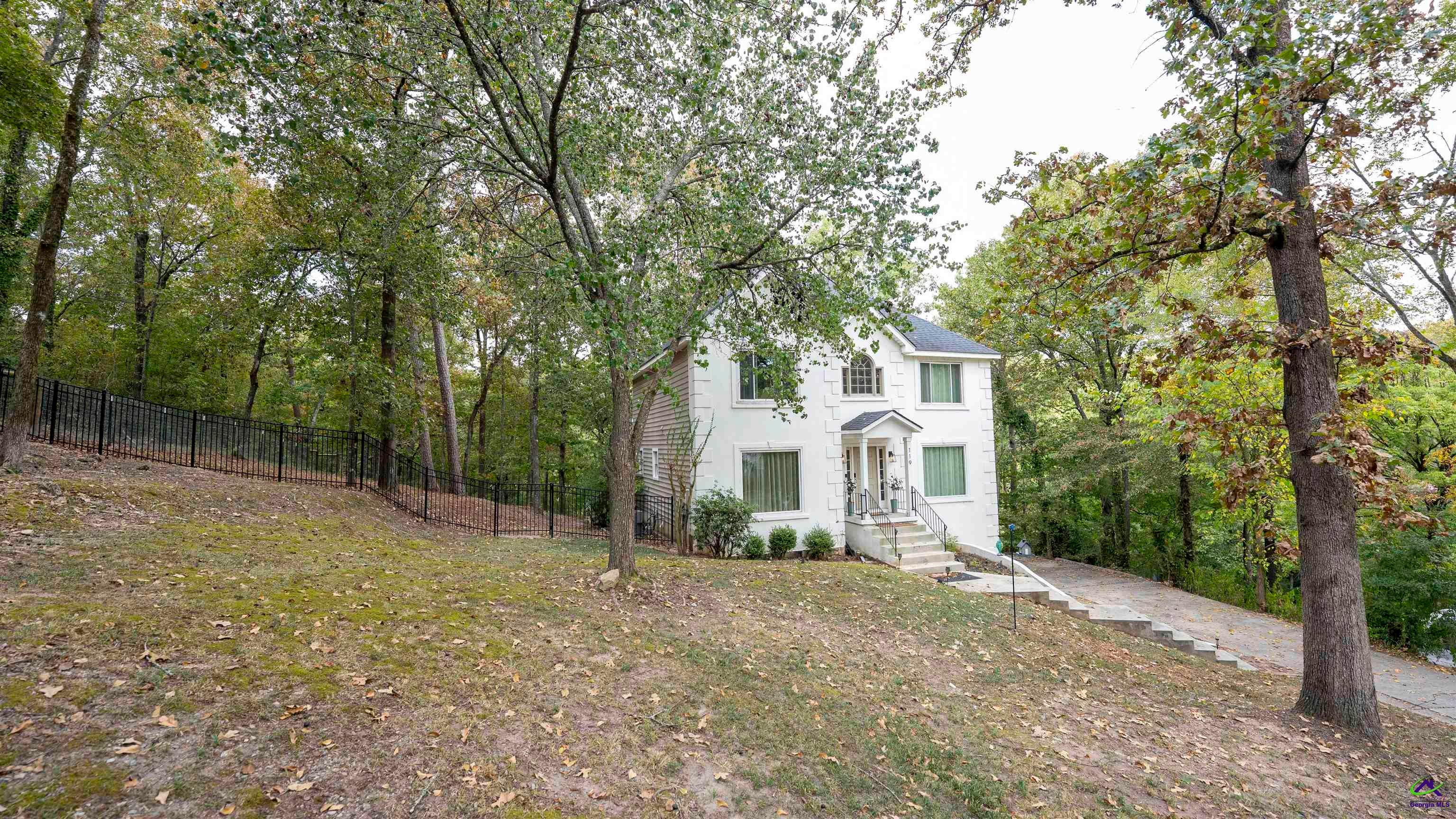 119 Huntington Place