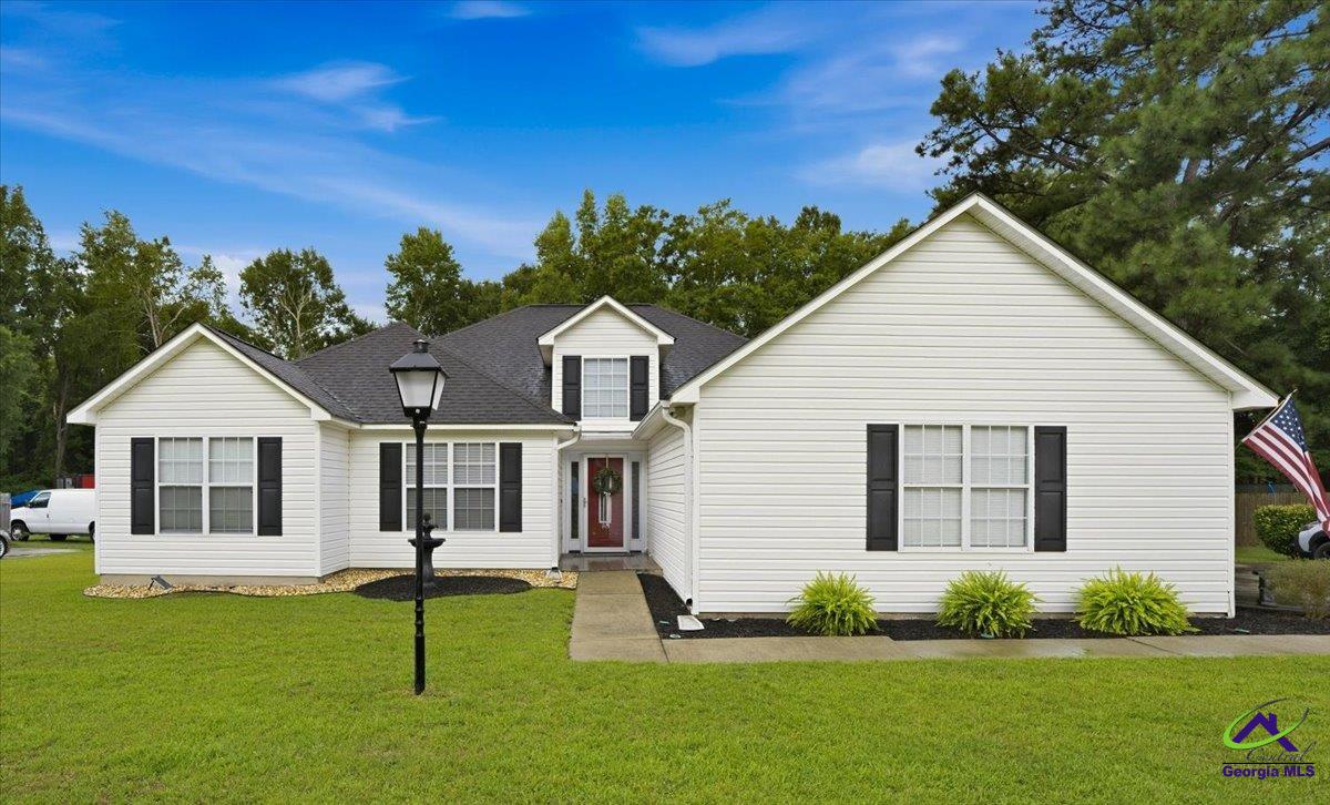 218 Willow Oak Way
