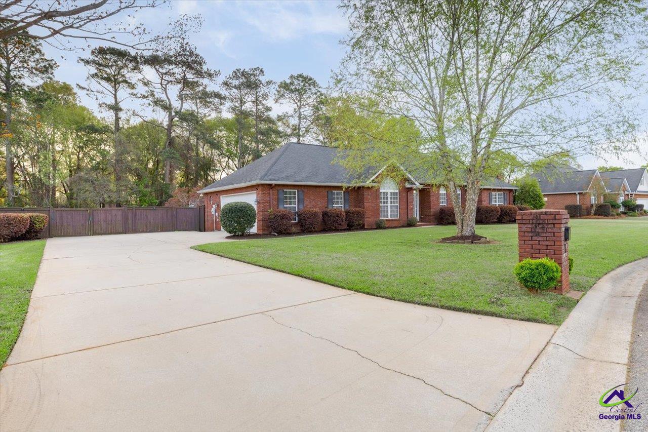 313 Old Farm Road