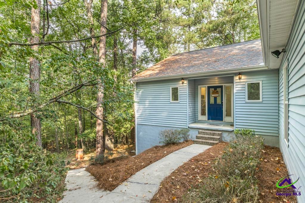 2203 Plantation