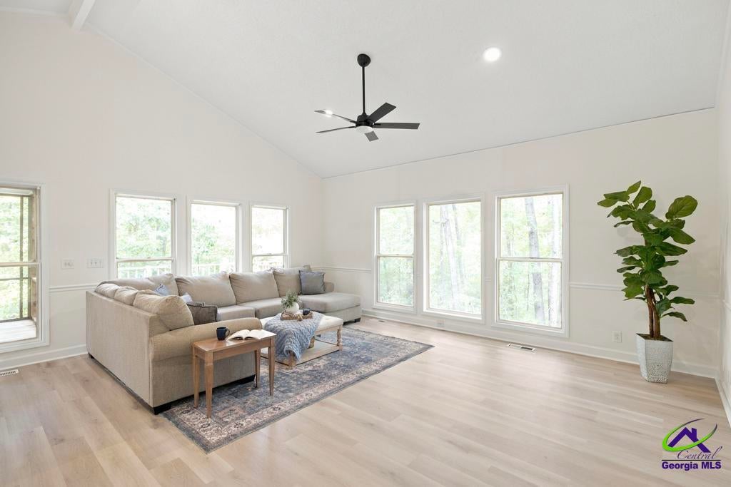 2203 Plantation