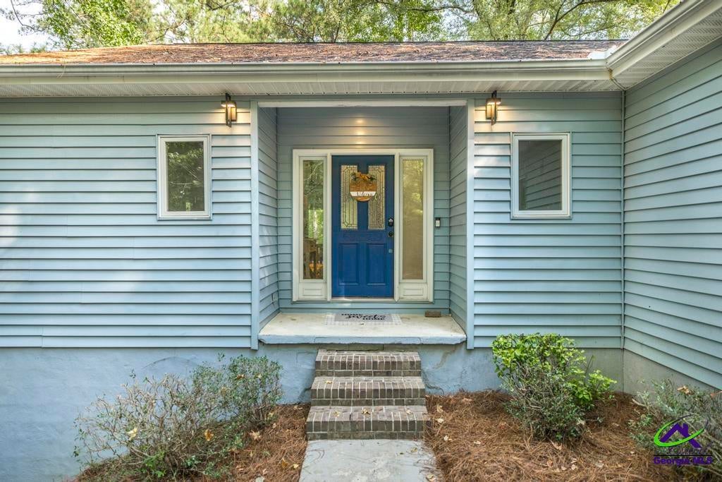 2203 Plantation