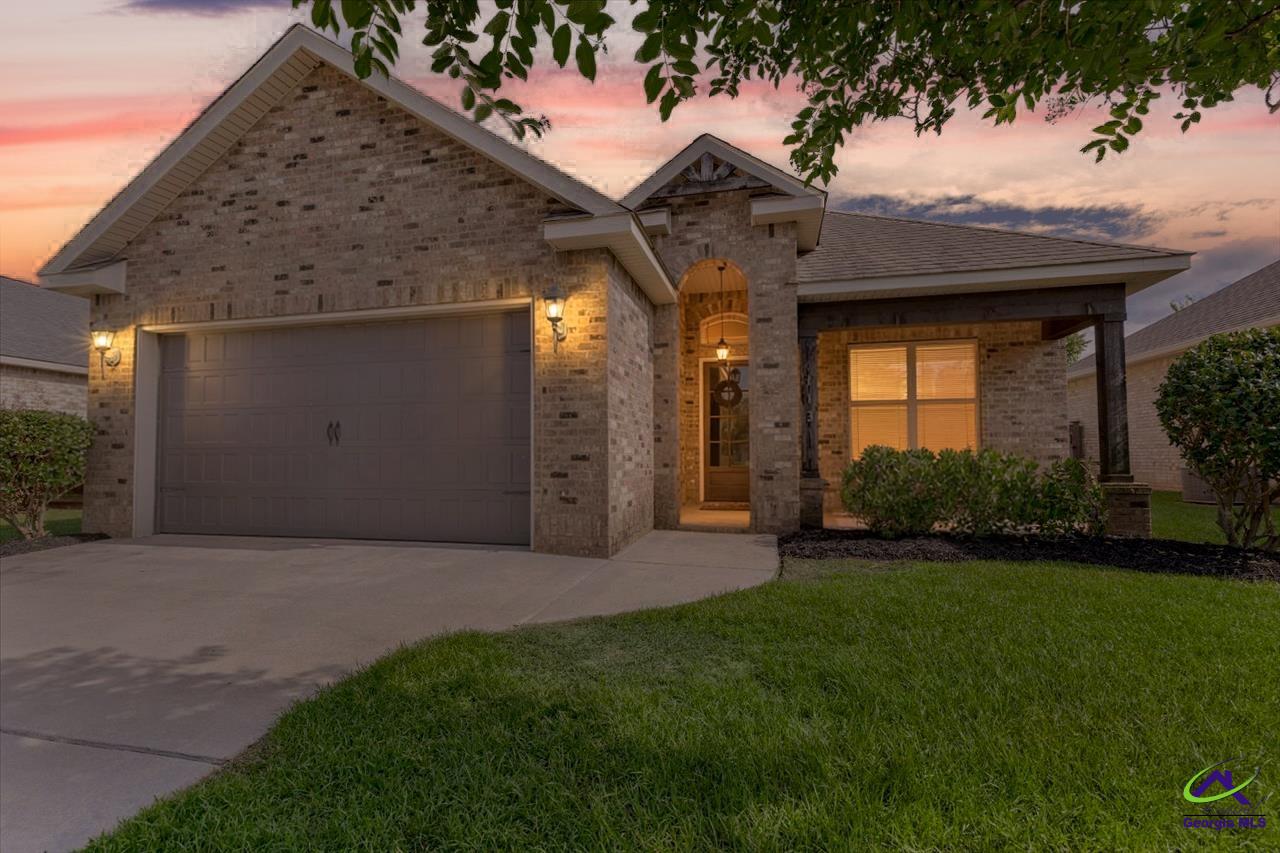 113 Barnyard Way