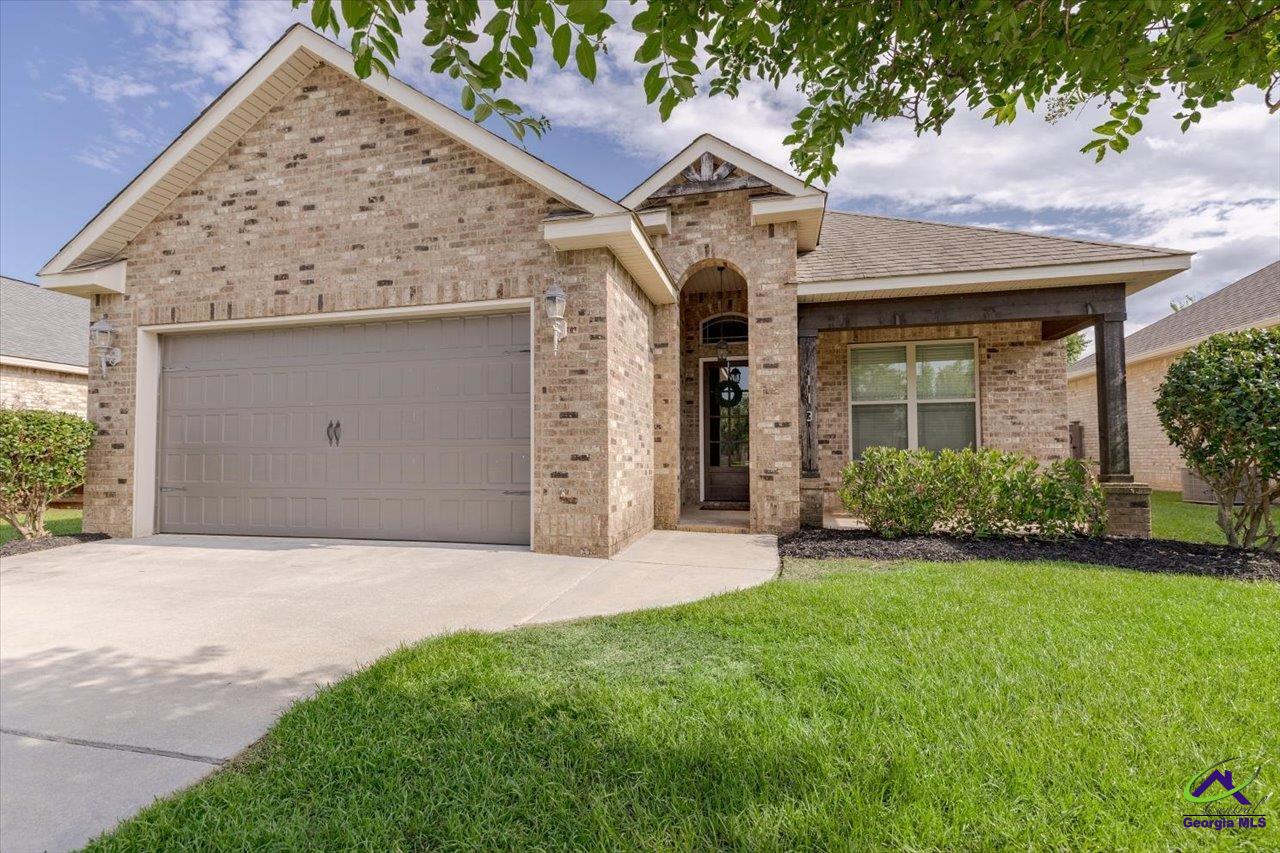 113 Barnyard Way