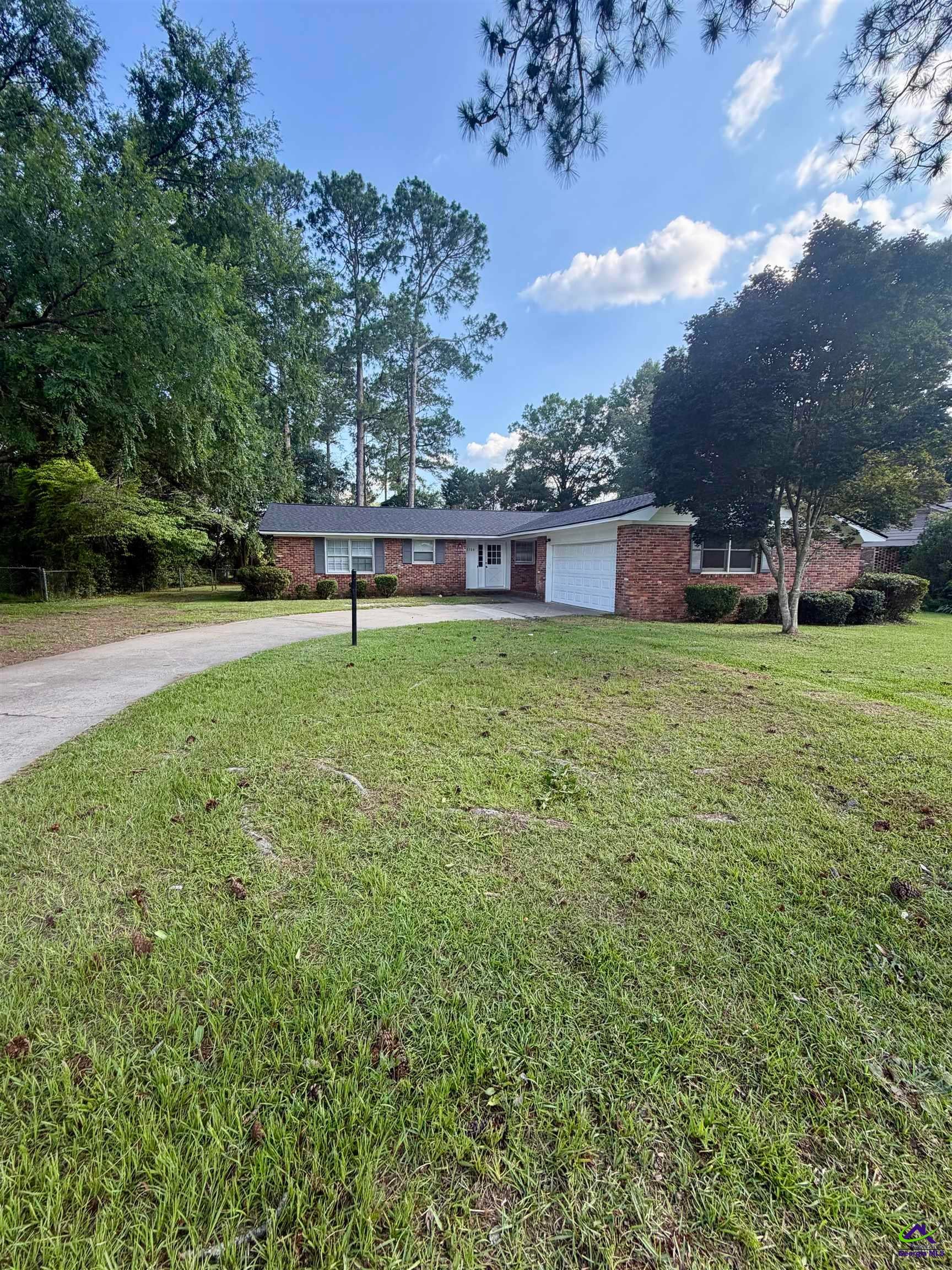 1100 Pine Needle Drive