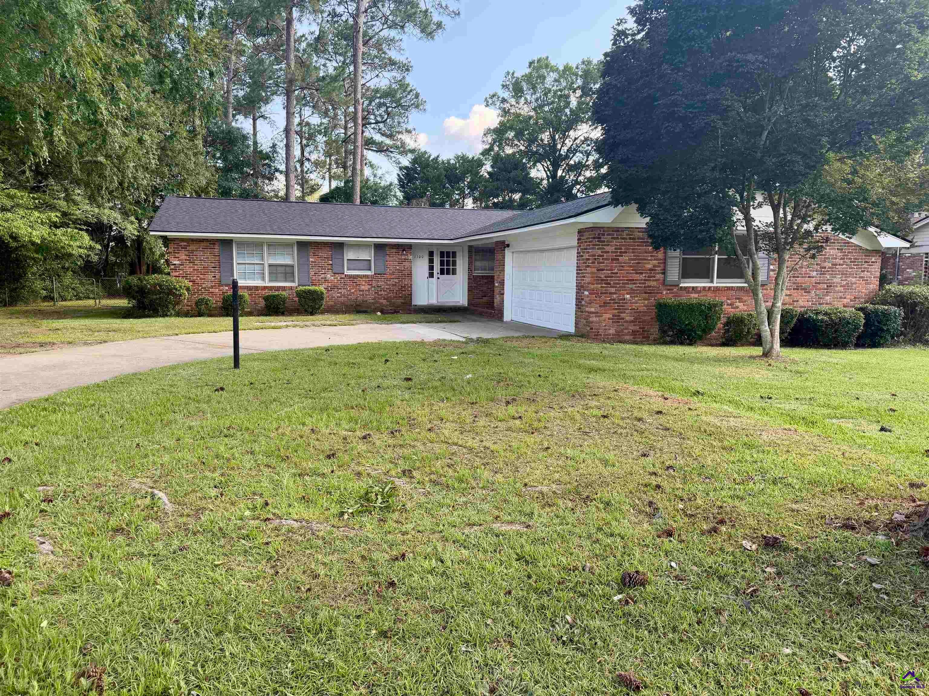1100 Pine Needle Drive