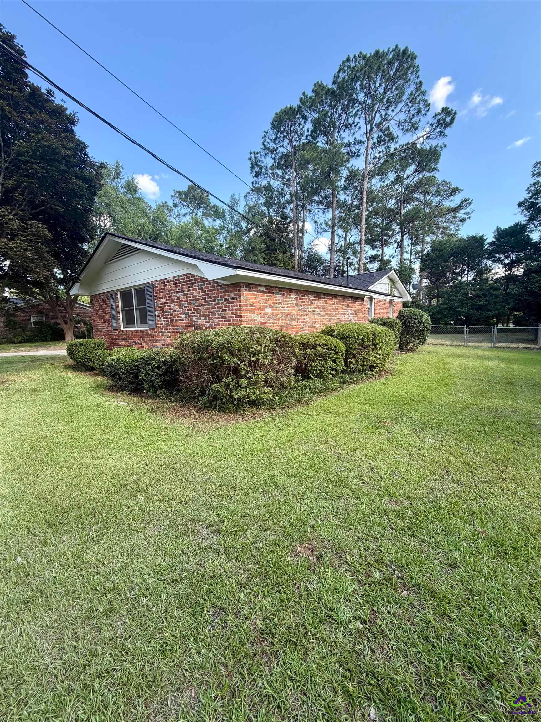 1100 Pine Needle Drive