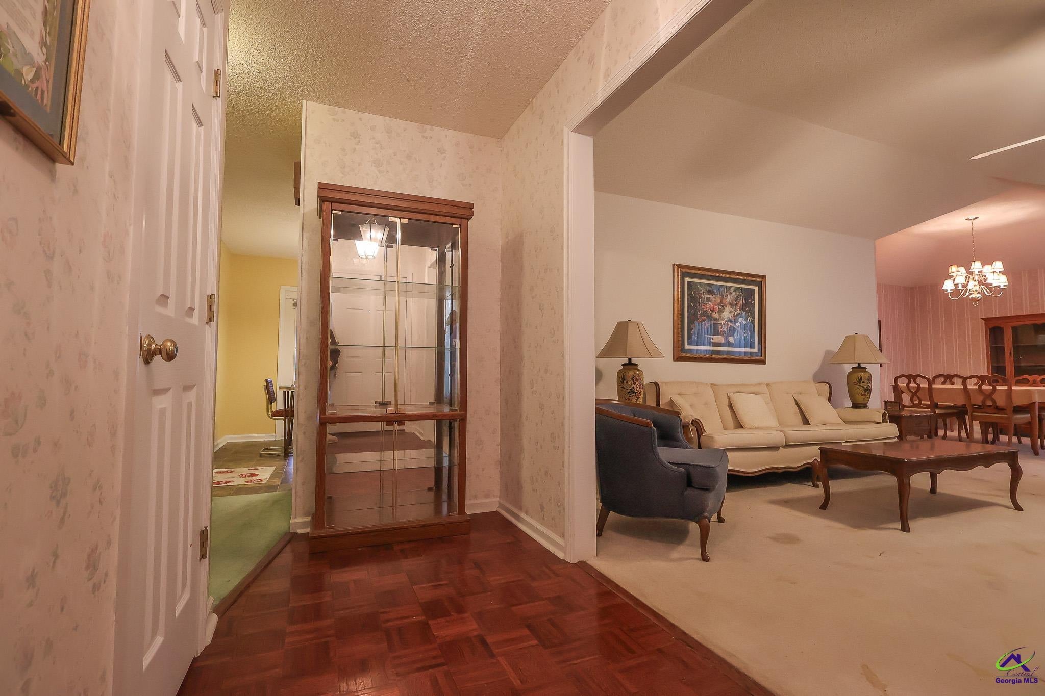 104 Arbour Court