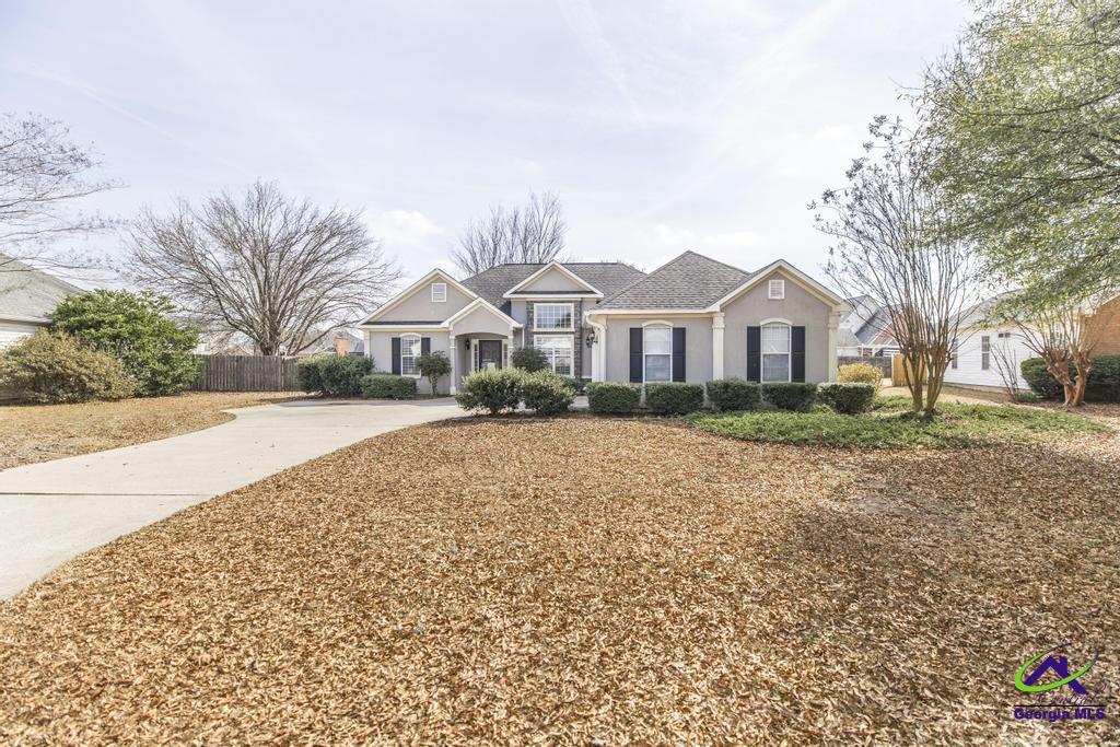 112 Knights Bridge